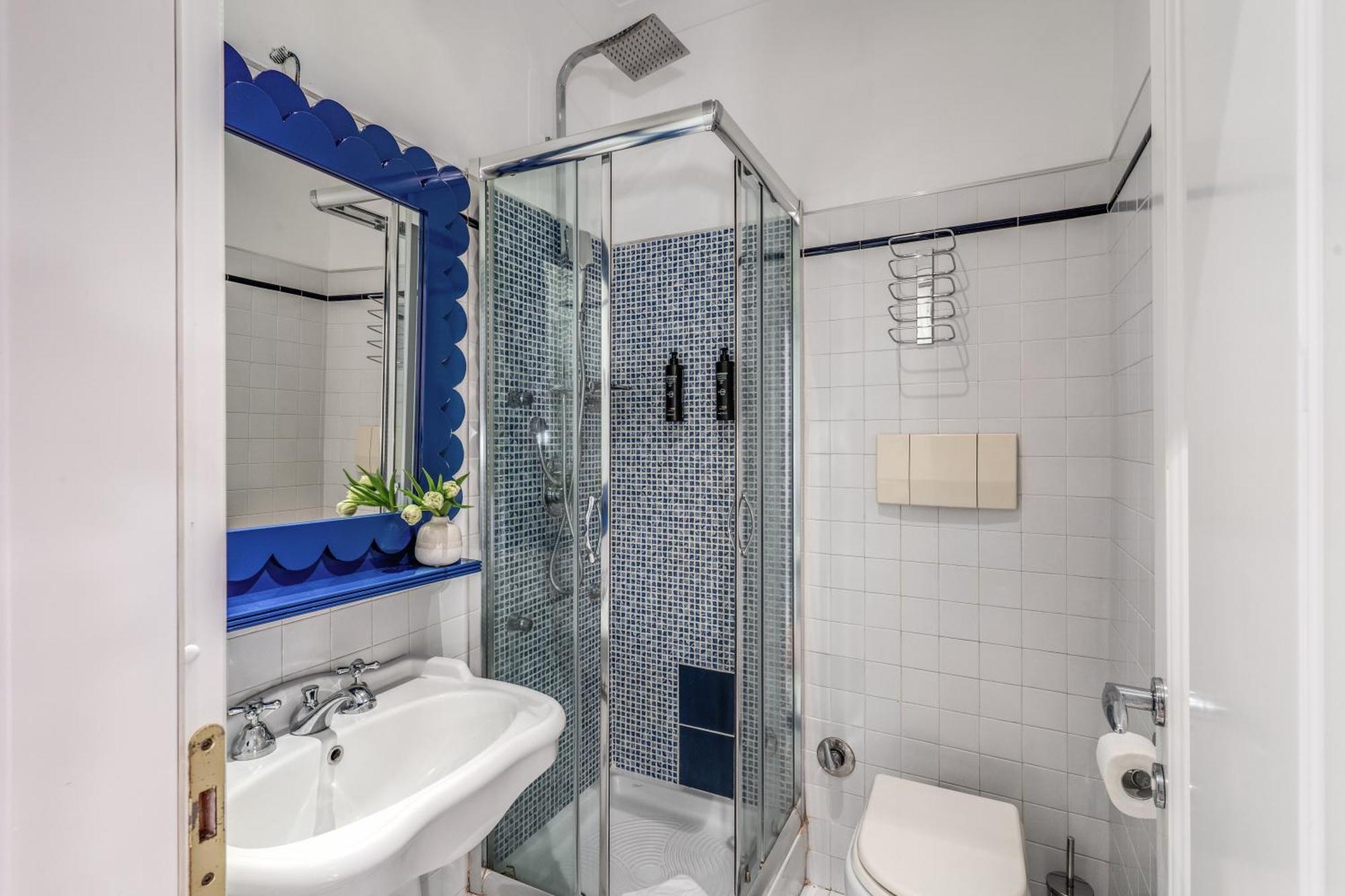 Townhouse Condotti 29 روما المظهر الخارجي الصورة